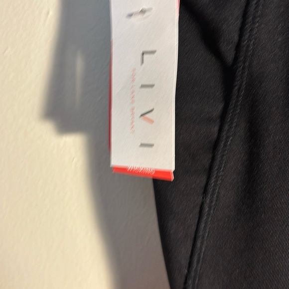 Livi Active Black Leggings with Stylish Diagonal Panels - Picture 4 of 5